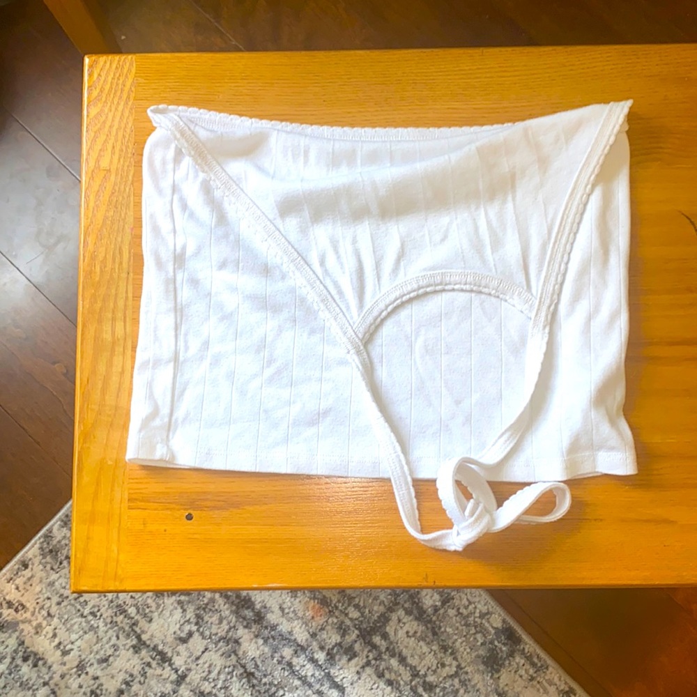 AMERICAN EAGLE white Halter neck top 🤍 size M